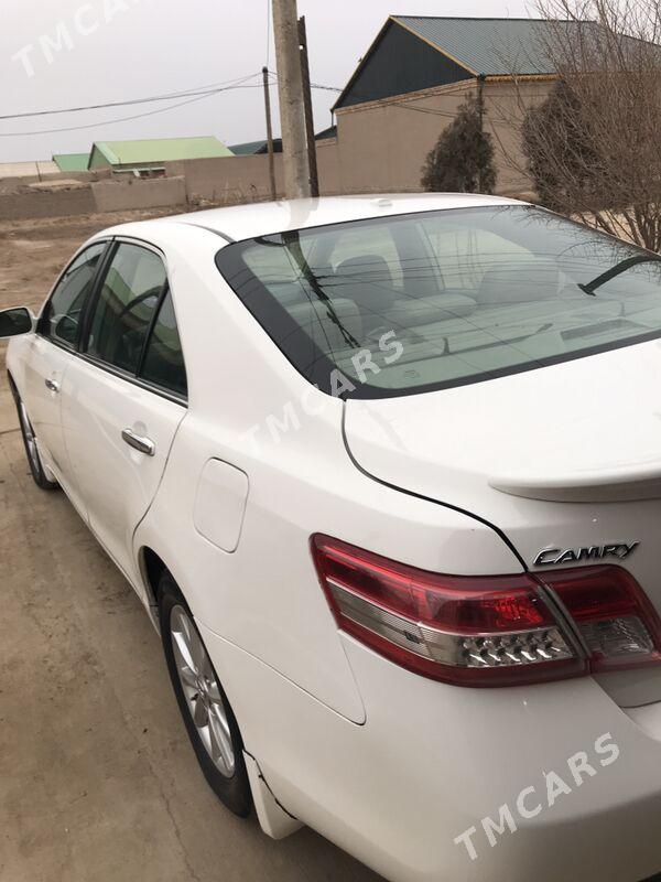Toyota Camry 2010 - 192 000 TMT - Акдепе - img 4