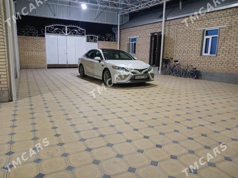Toyota Camry 2022 - 350 000 TMT - Байрамали - img 6