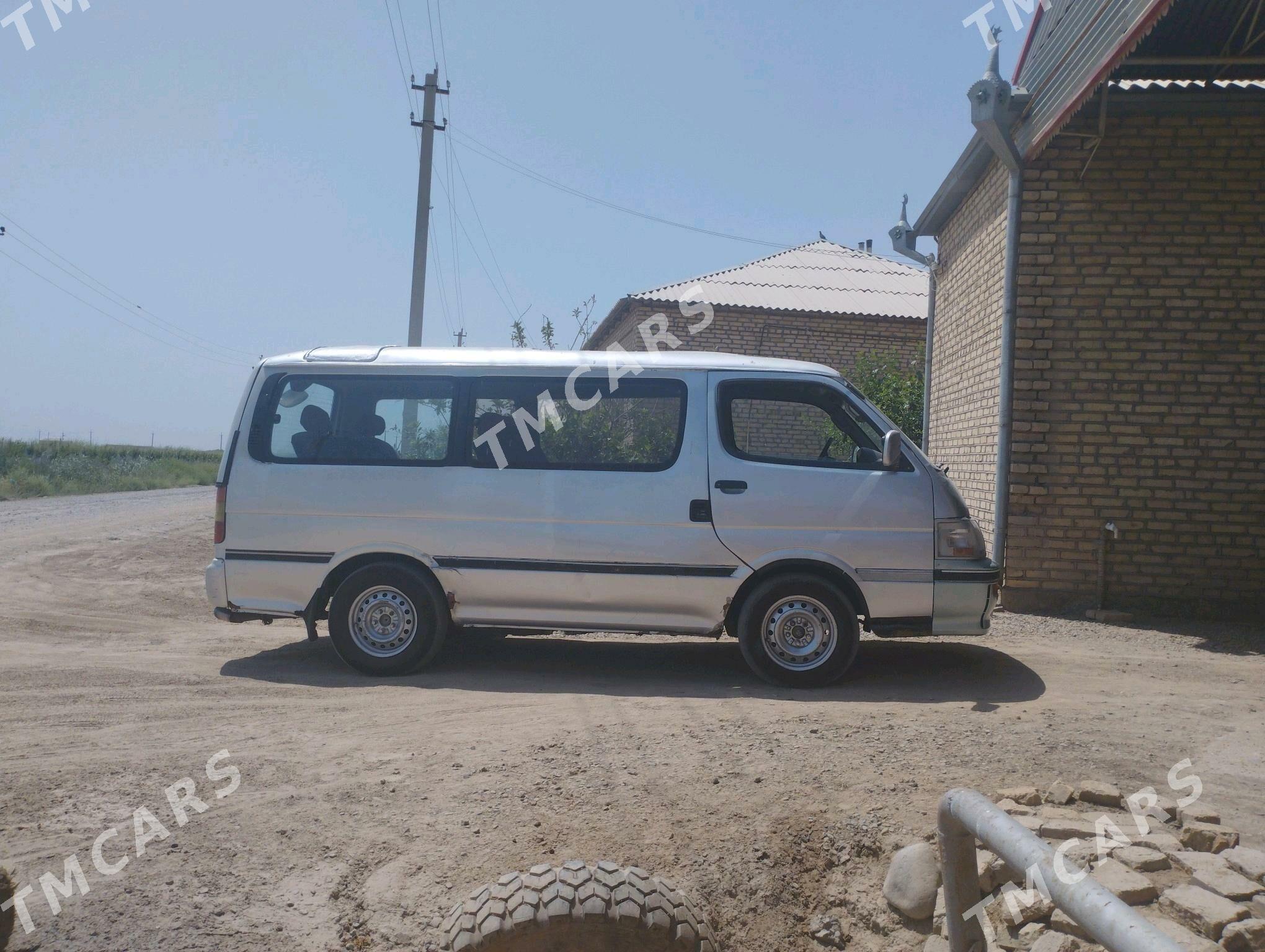 Toyota Hiace 1991 - 32 000 TMT - Мургап - img 3
