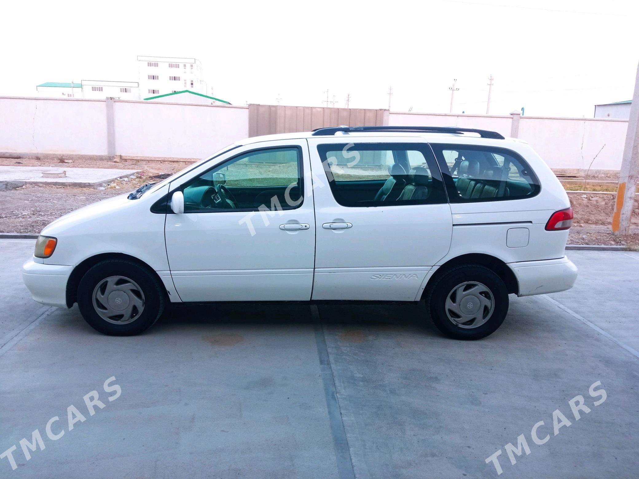 Toyota Sienna 2003 - 117 000 TMT - Mary - img 3