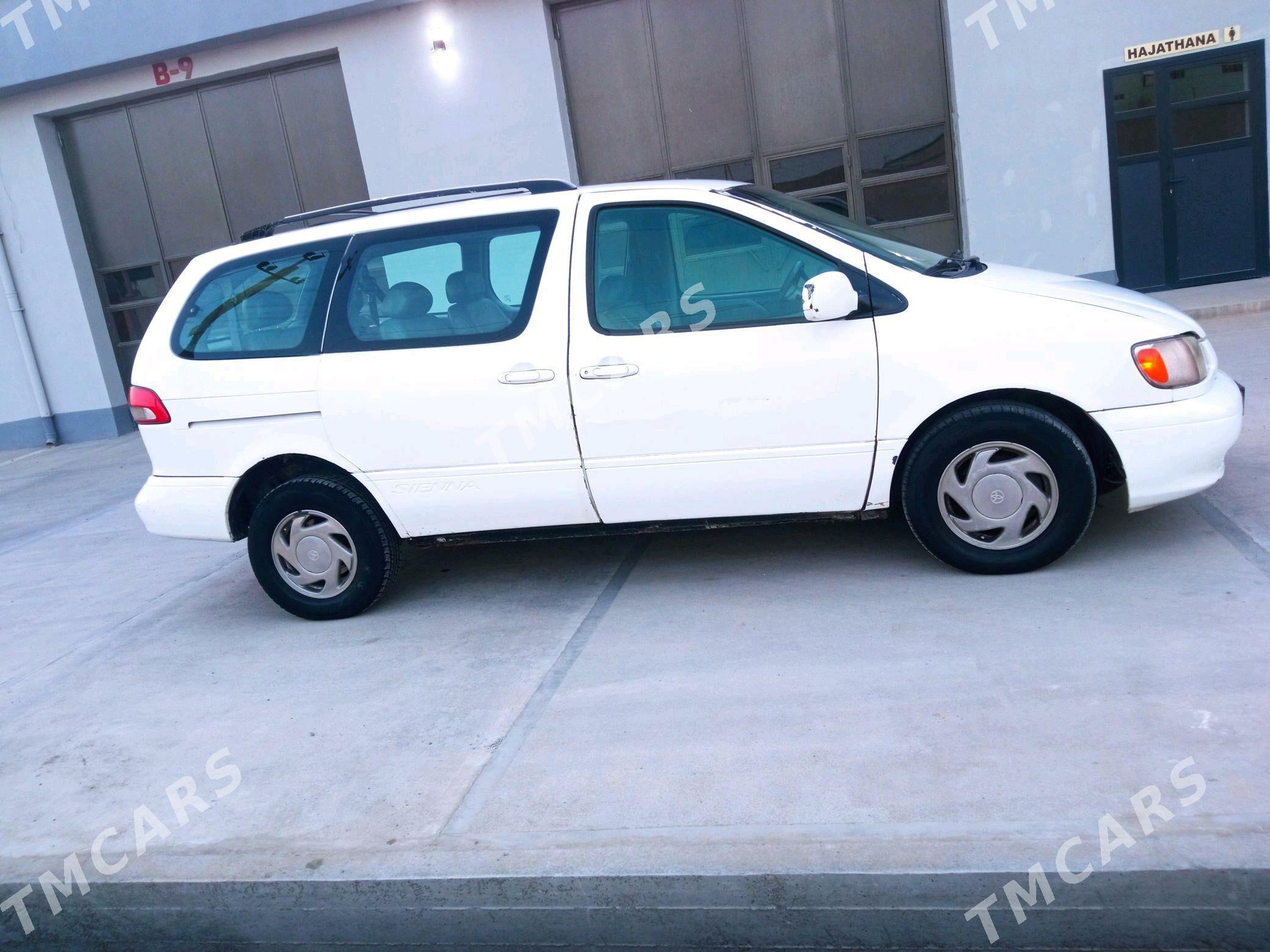 Toyota Sienna 2003 - 117 000 TMT - Mary - img 2