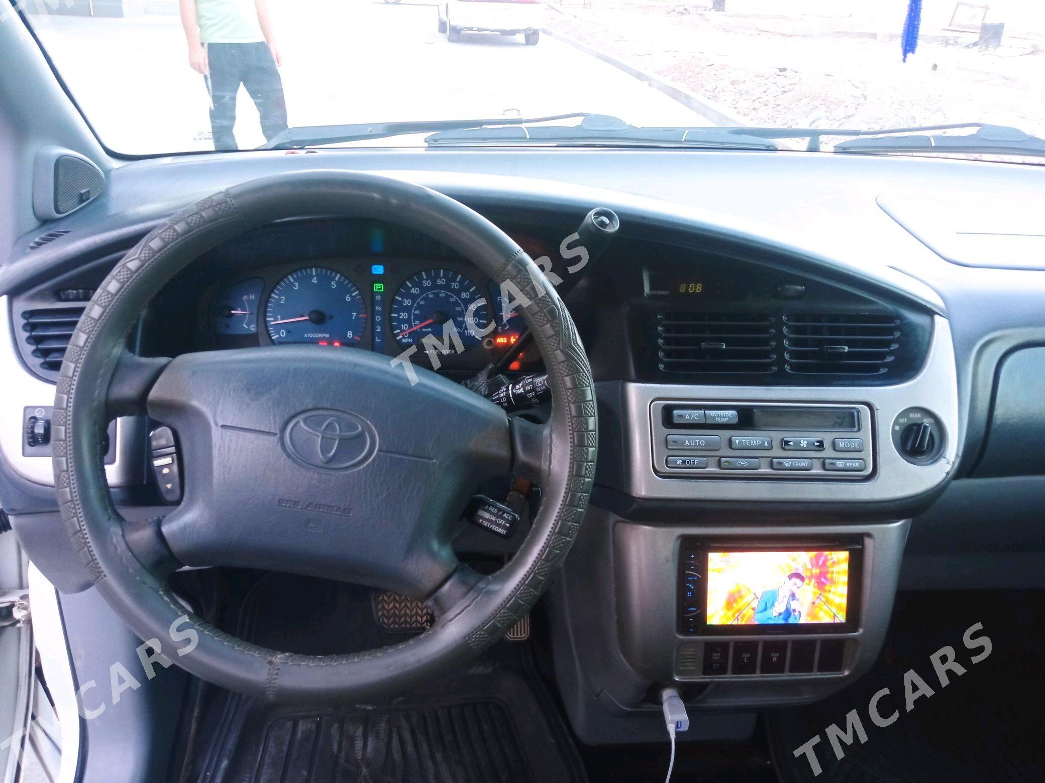 Toyota Sienna 2003 - 117 000 TMT - Mary - img 5