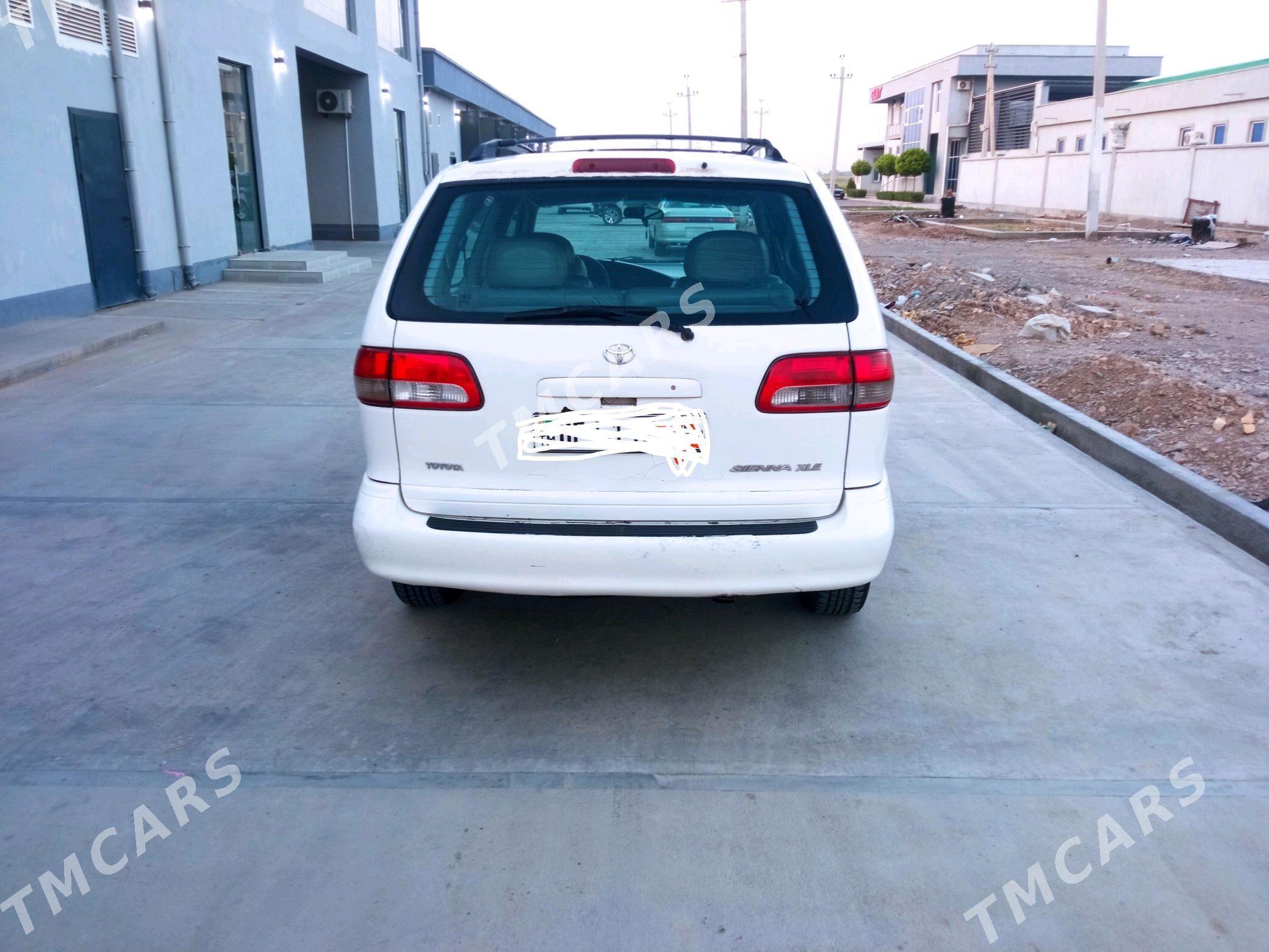 Toyota Sienna 2003 - 117 000 TMT - Mary - img 4