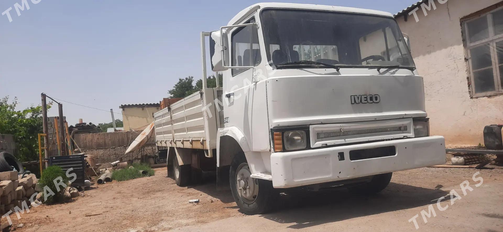 Iveco EuroCargo 2003 - 100 000 TMT - Бедев - img 1
