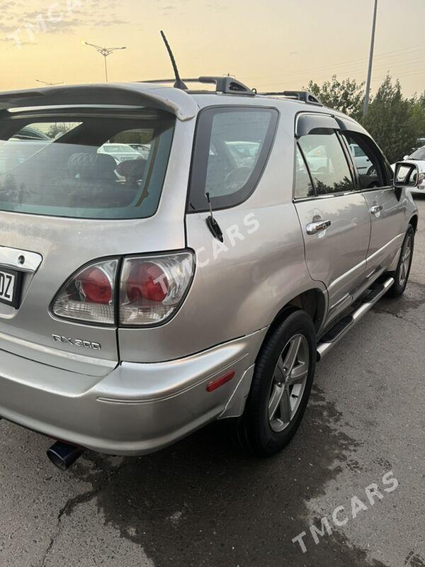 Lexus RX 300 1999 - 140 000 TMT - Гурбансолтан Едже - img 2