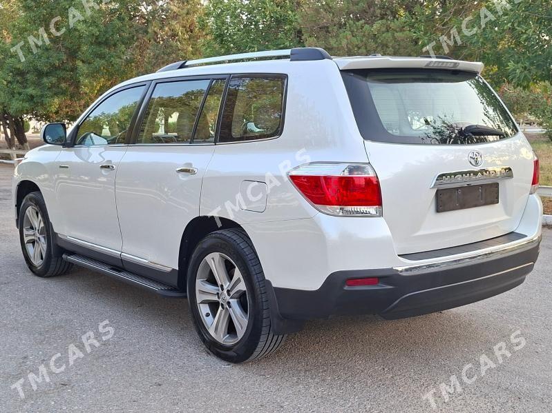 Toyota Highlander 2011 - 380 000 TMT - Türkmenabat - img 4