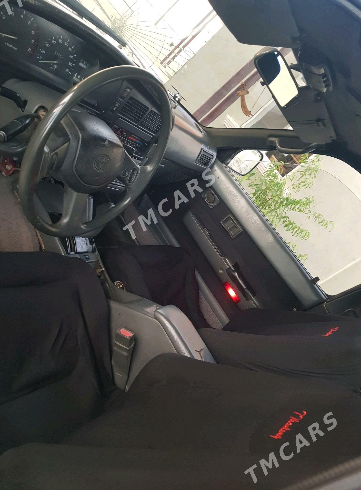 Toyota 4Runner 1992 - 55 000 TMT - Гумдаг - img 1
