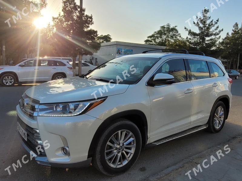 Toyota Highlander 2018 - 379 000 TMT - Aşgabat - img 1