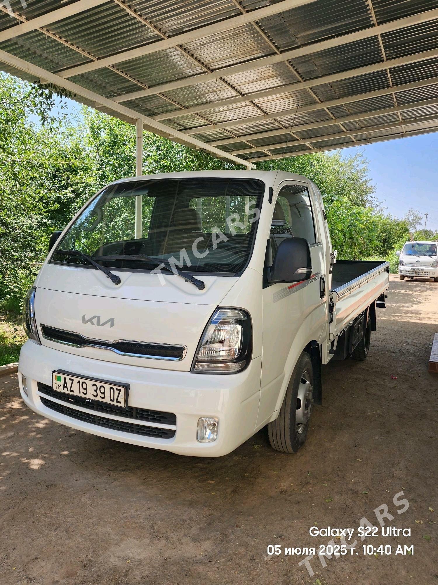 Kia Bongo 2022 - 270 000 TMT - Şabat etr. - img 4
