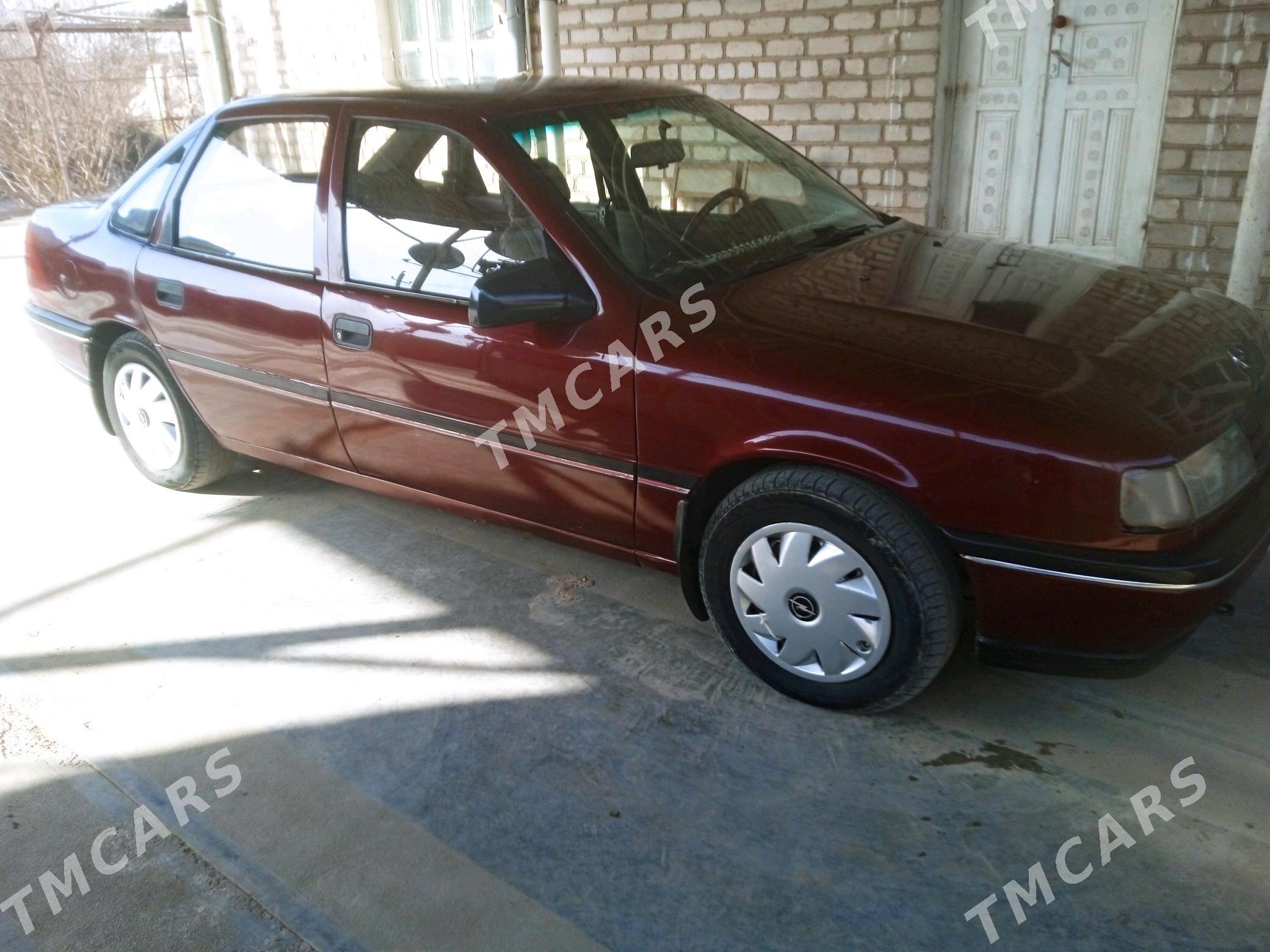 Opel Vectra 1990 - 30 000 TMT - Mary - img 2