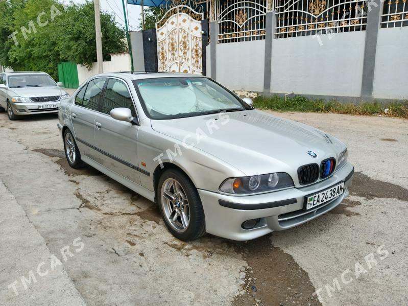 BMW E39 2001 - 125 000 TMT - Garadamak - img 5