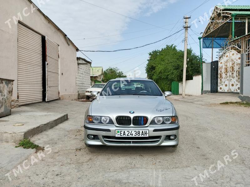 BMW E39 2001 - 125 000 TMT - Garadamak - img 6