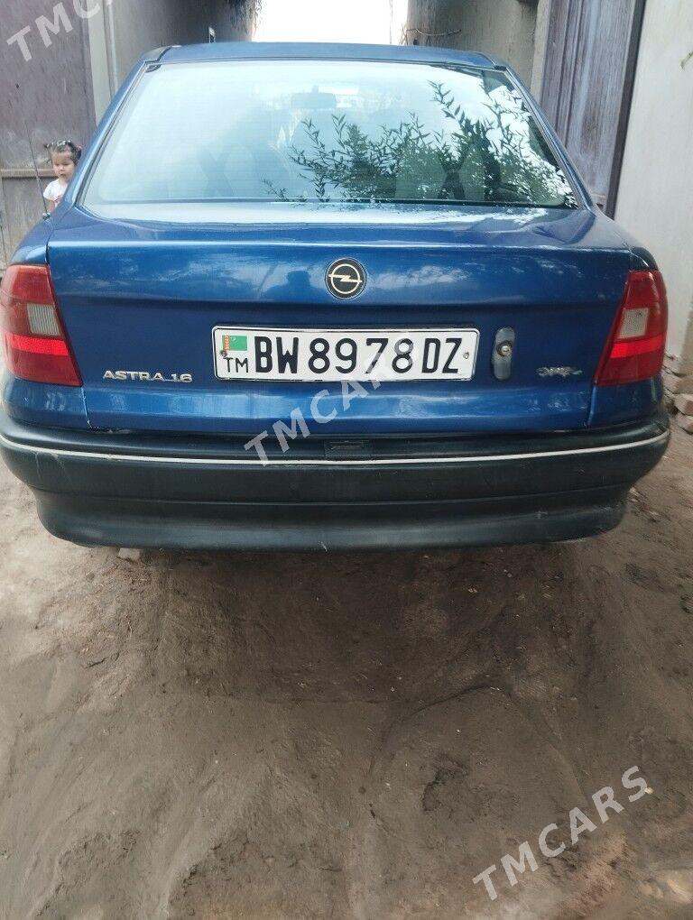 Opel Astra 1994 - 35 000 TMT - Гурбансолтан Едже - img 6