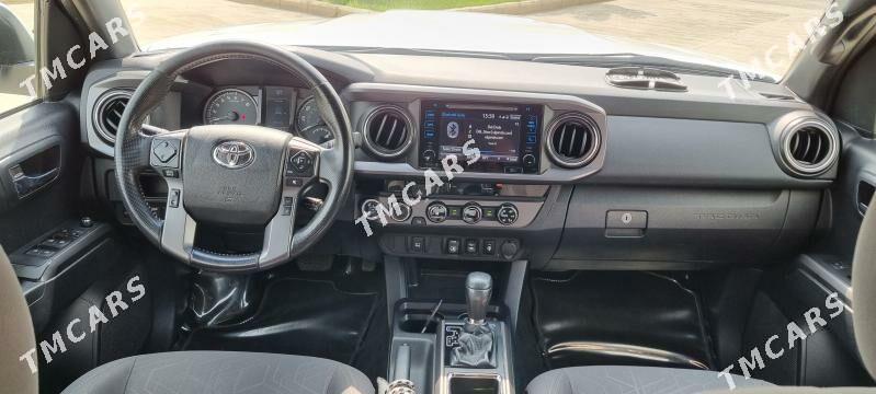 Toyota Tacoma 2018 - 390 000 TMT - Aşgabat - img 6