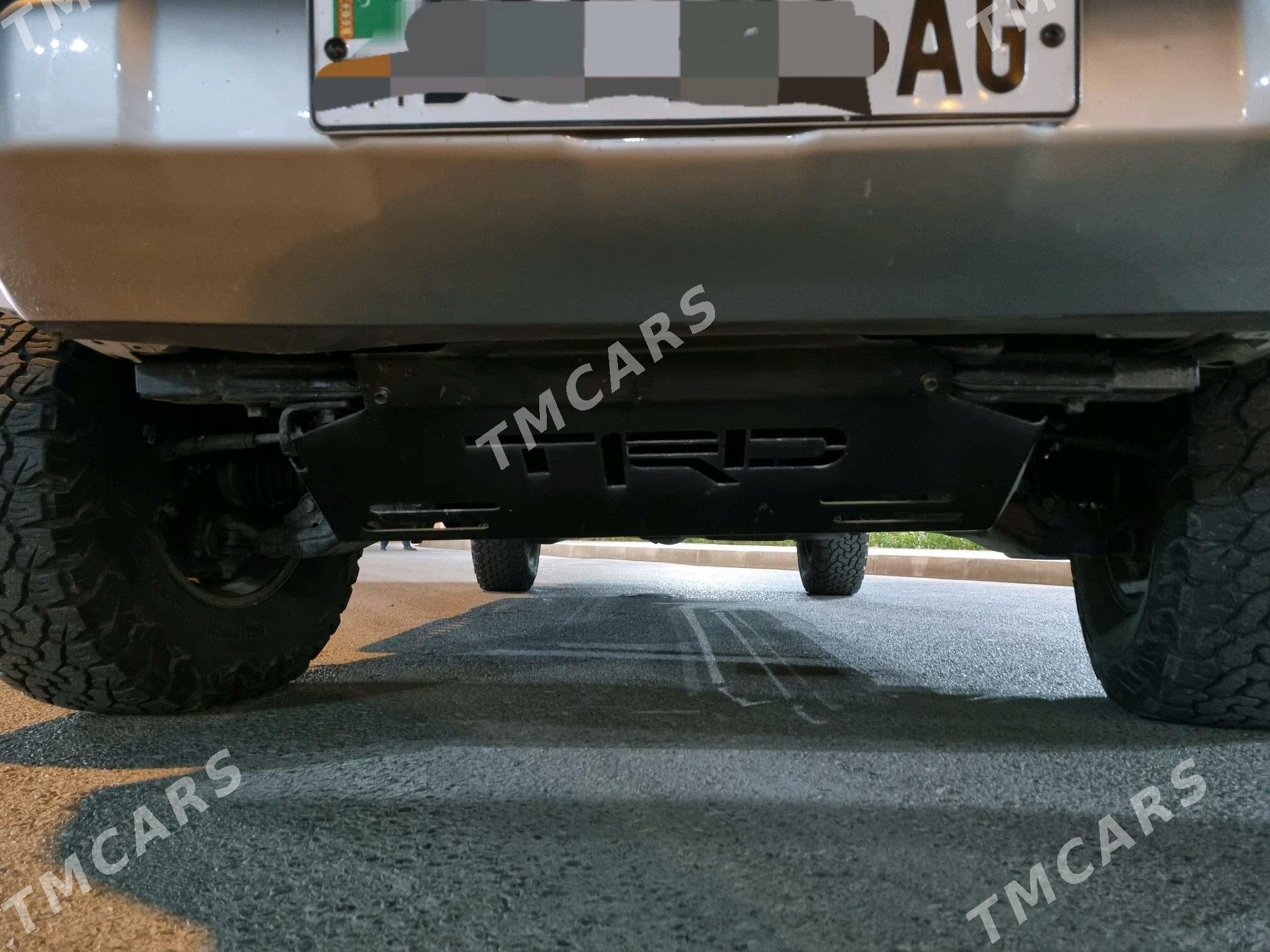 Toyota Tacoma 2018 - 390 000 TMT - Aşgabat - img 10