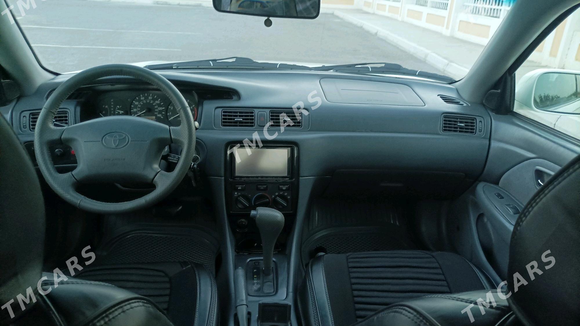 Toyota Camry 2001 - 160 000 TMT - Туркменабат - img 5