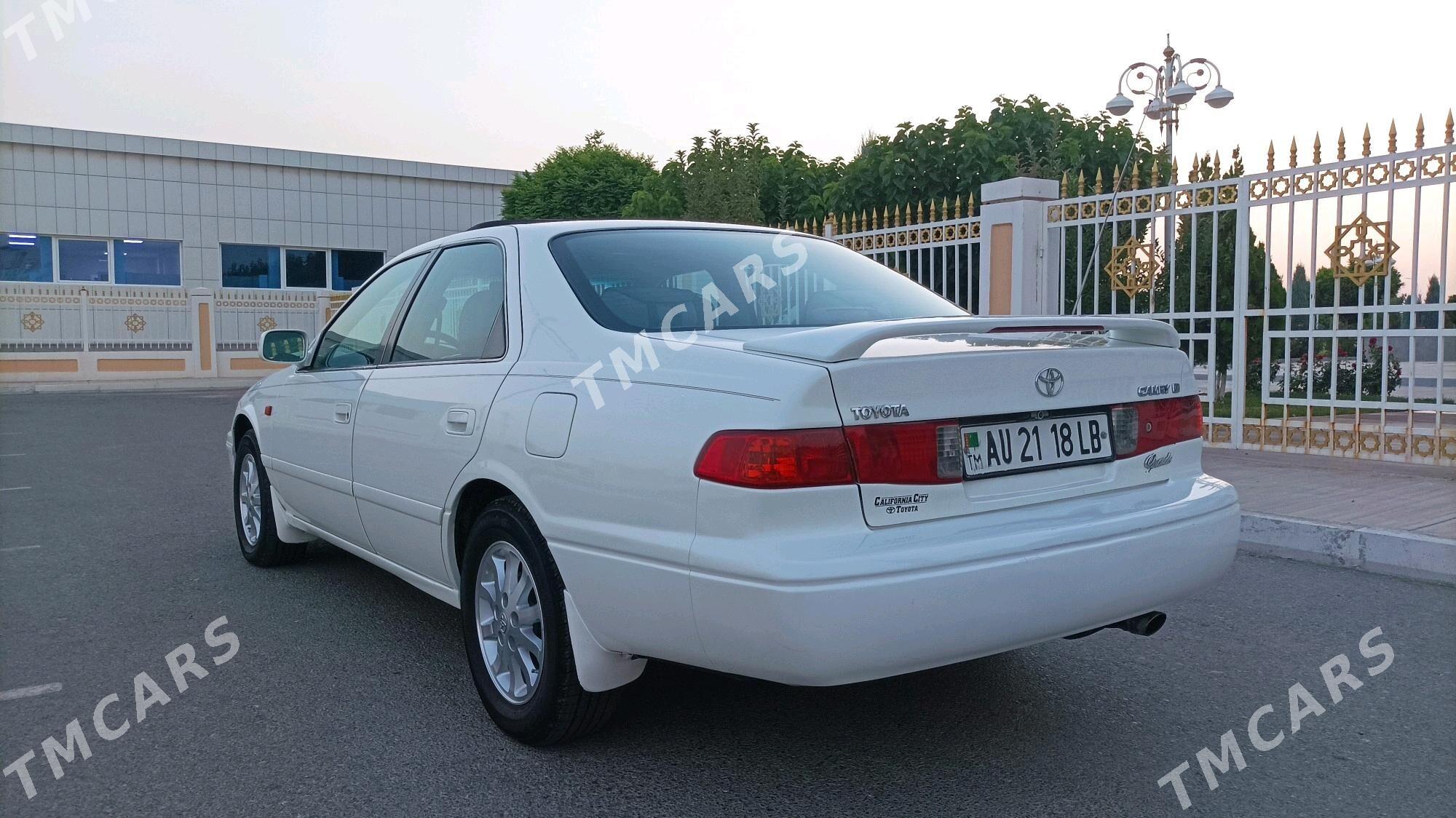 Toyota Camry 2001 - 160 000 TMT - Туркменабат - img 4