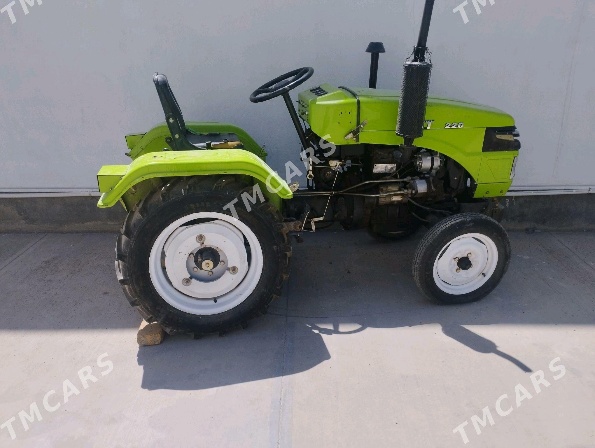 Traktor X220 - Анев - img 2