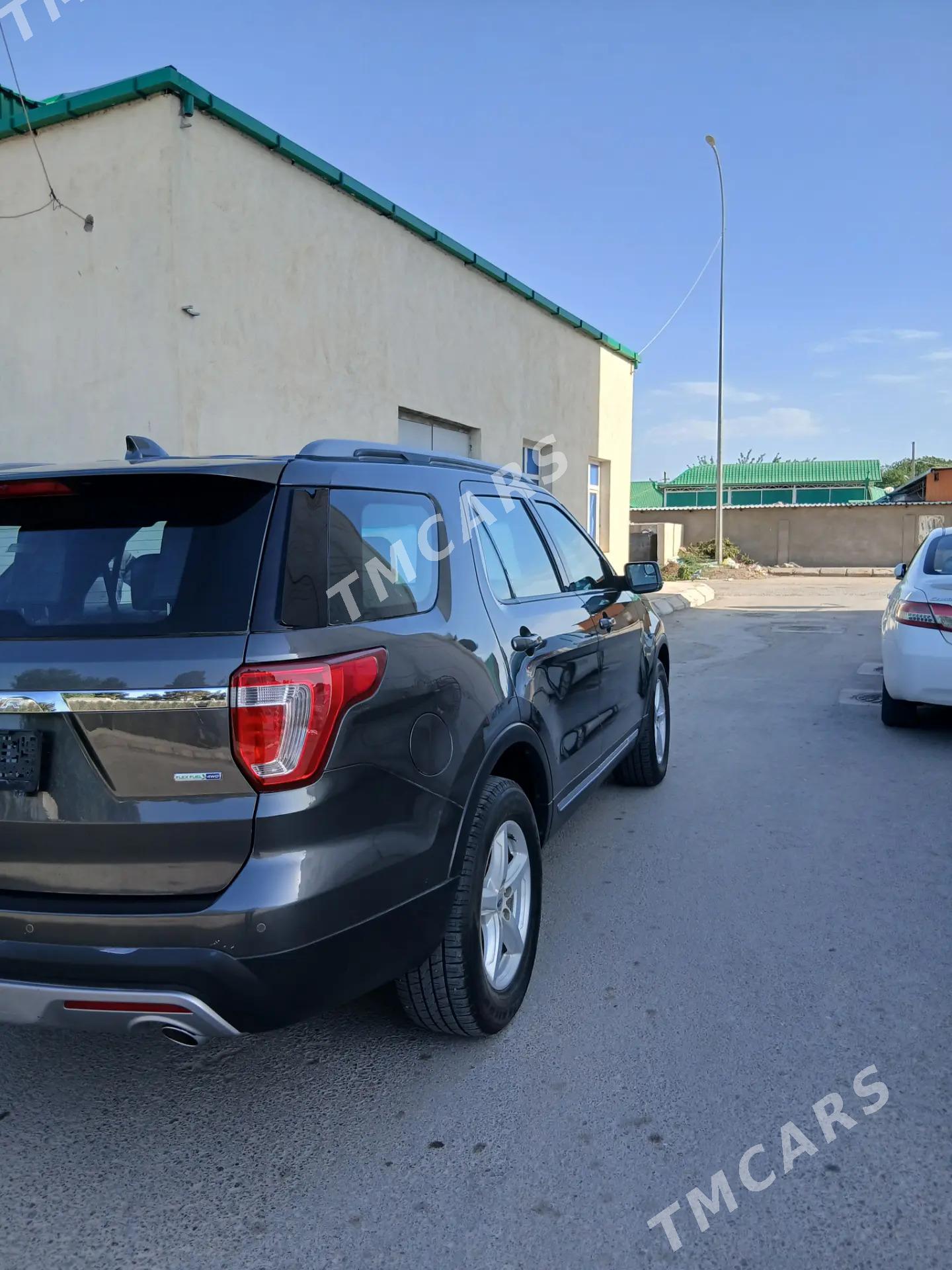 Ford Explorer 2016 - 270 000 TMT - Туркменабат - img 3
