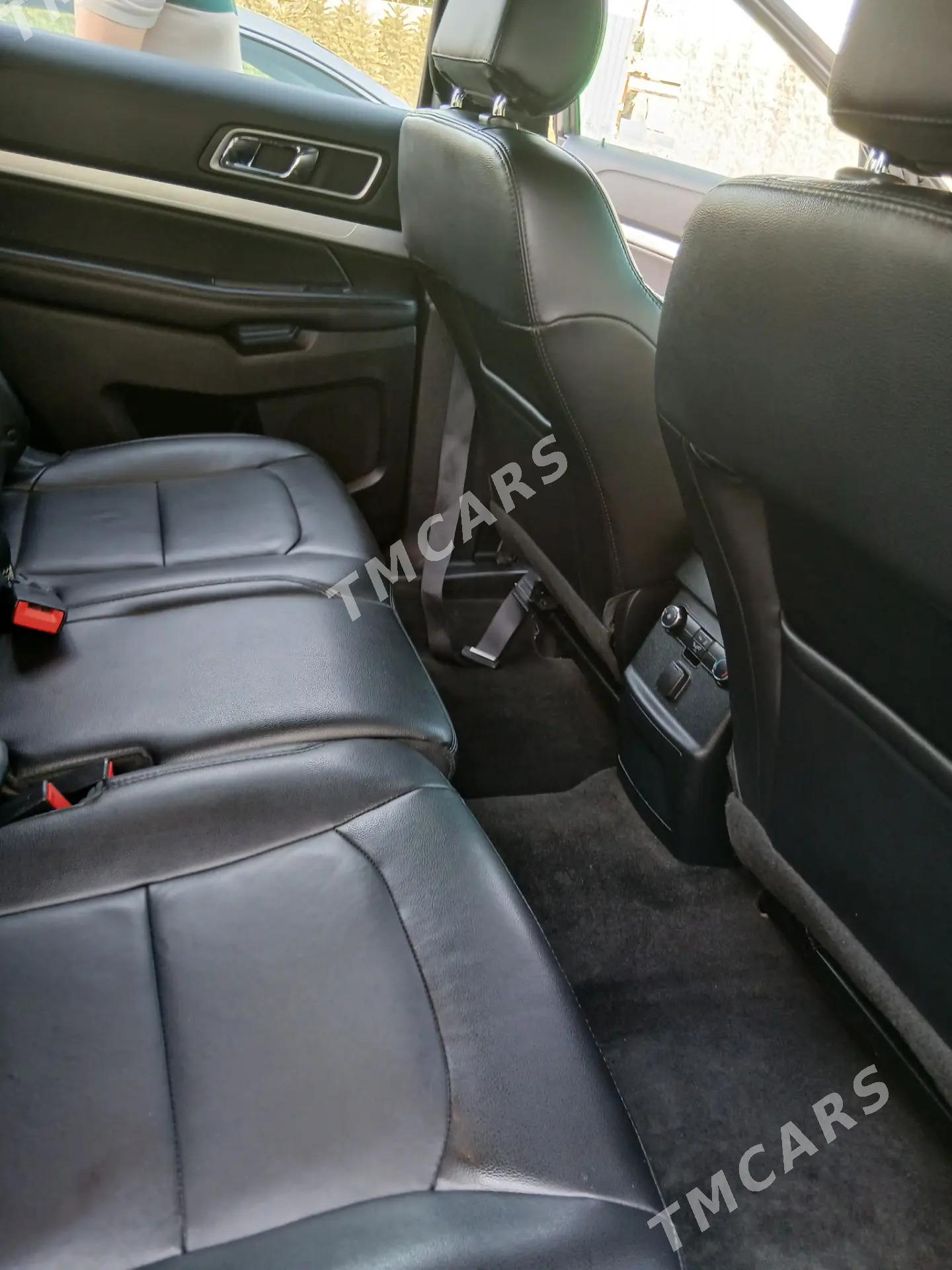 Ford Explorer 2016 - 270 000 TMT - Туркменабат - img 9