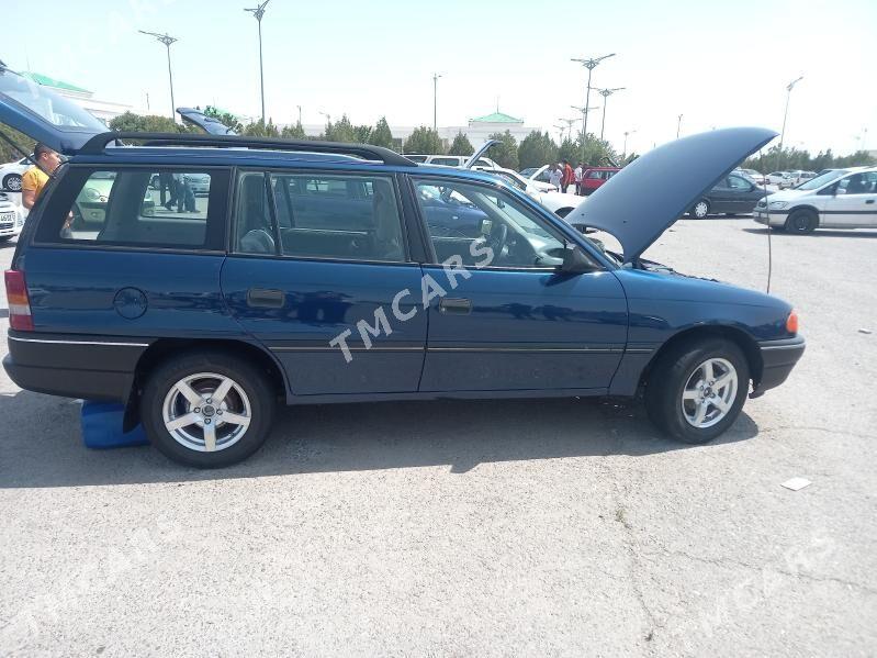 Opel Astra 1993 - 50 000 TMT - Дашогуз - img 3
