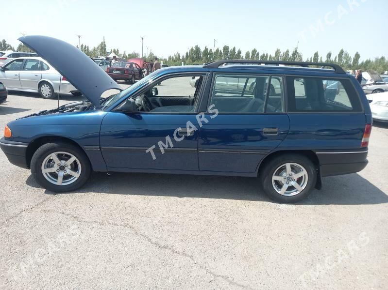 Opel Astra 1993 - 50 000 TMT - Дашогуз - img 4