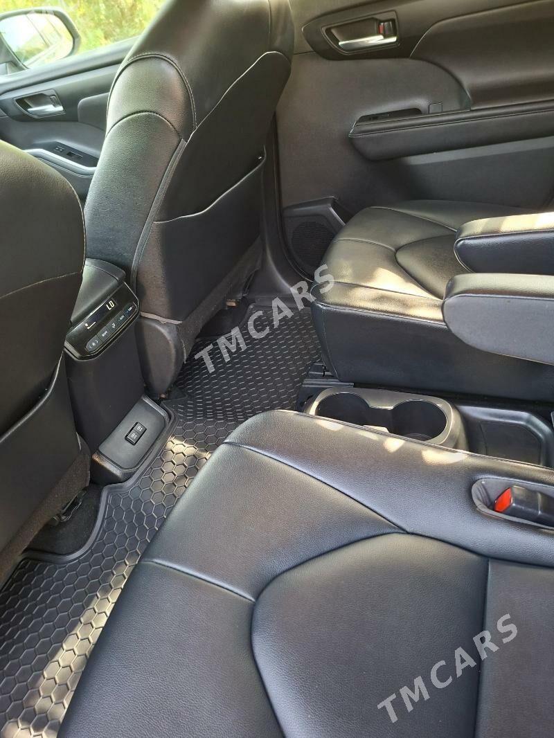 Toyota Highlander 2020 - 530 000 TMT - Дашогуз - img 9