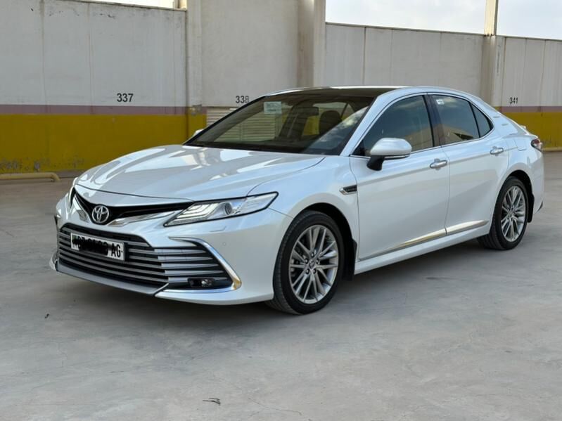 Toyota Camry 2023 - 669 000 TMT - Ашхабад - img 2