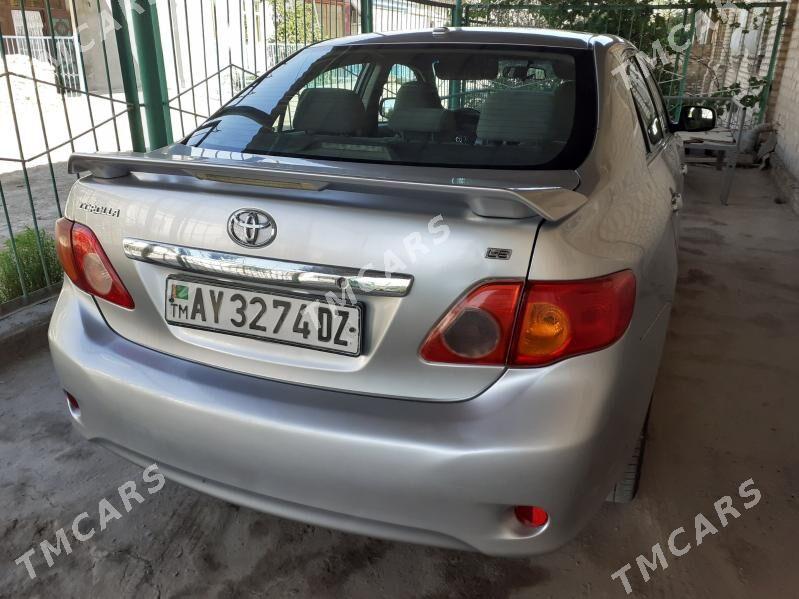 Toyota Corolla 2010 - 138 000 TMT - Дашогуз - img 4