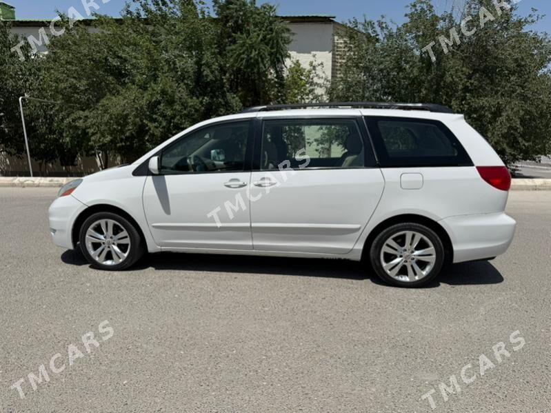 Toyota Sienna 2008 - 220 000 TMT - Aşgabat - img 4