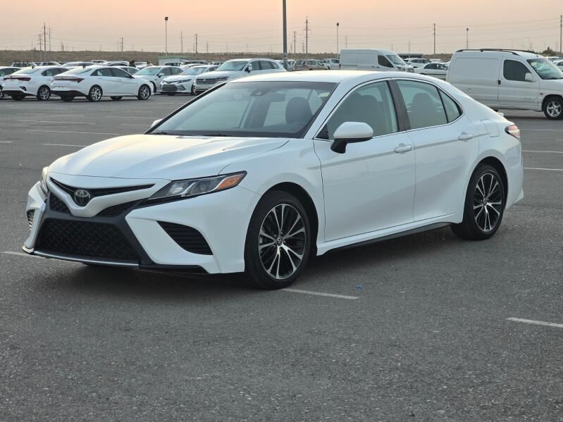 Toyota Camry 2020 - 330 000 TMT - Aşgabat - img 9