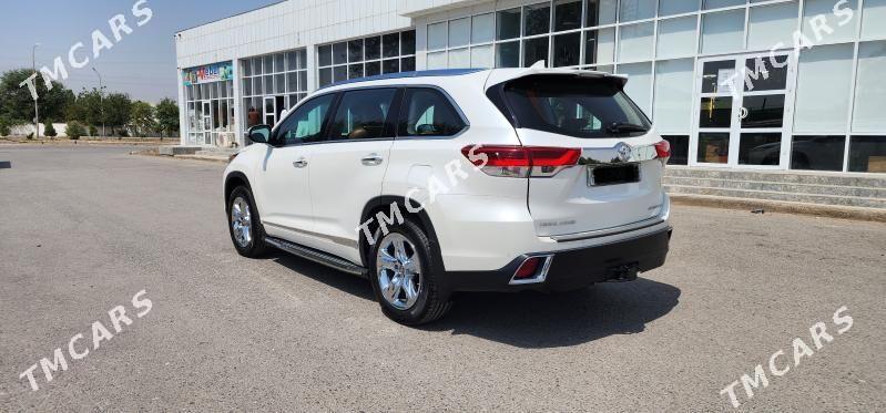 Toyota Highlander 2018 - 550 000 TMT - Aşgabat - img 3