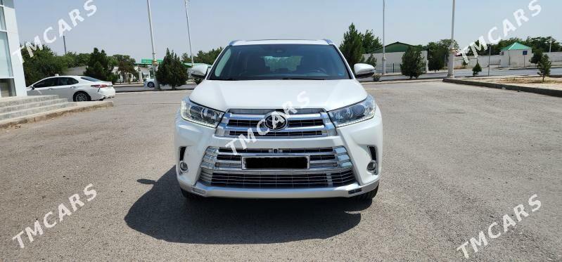 Toyota Highlander 2018 - 550 000 TMT - Aşgabat - img 1