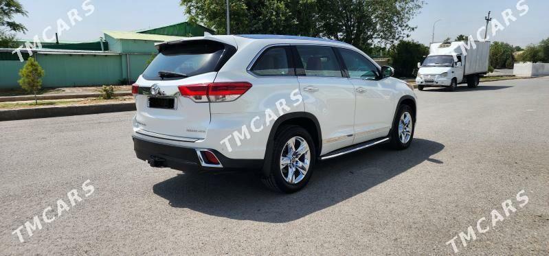 Toyota Highlander 2018 - 550 000 TMT - Aşgabat - img 4