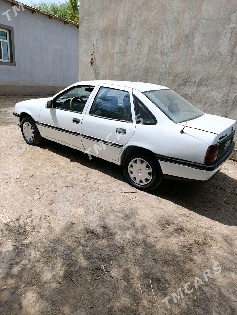 Opel Vectra 1990 - 20 000 TMT - Boldumsaz - img 1