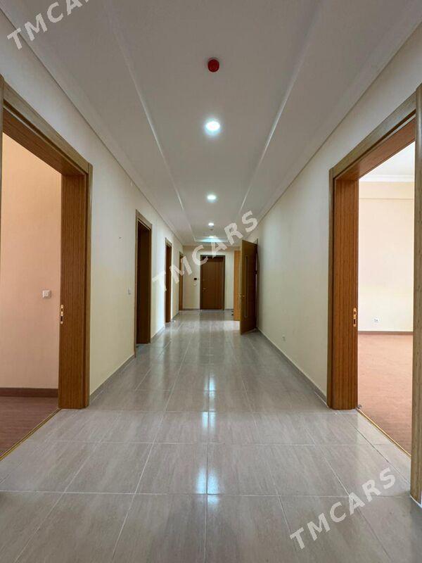 14Tapgyr 11etaz 5kom 240m2 - Aşgabat - img 4