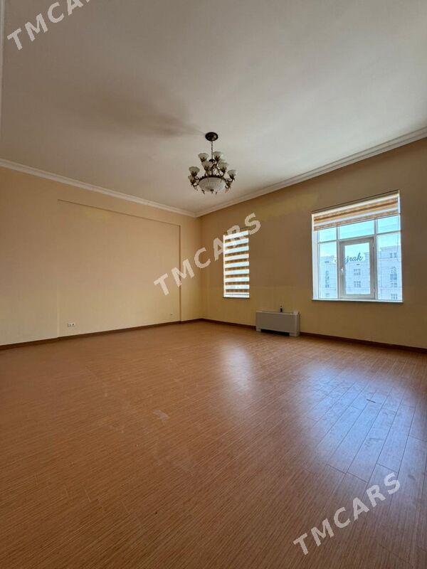 14Tapgyr 11etaz 5kom 240m2 - Aşgabat - img 3