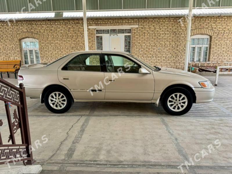 Toyota Camry 2000 - 133 000 TMT - Мары - img 6