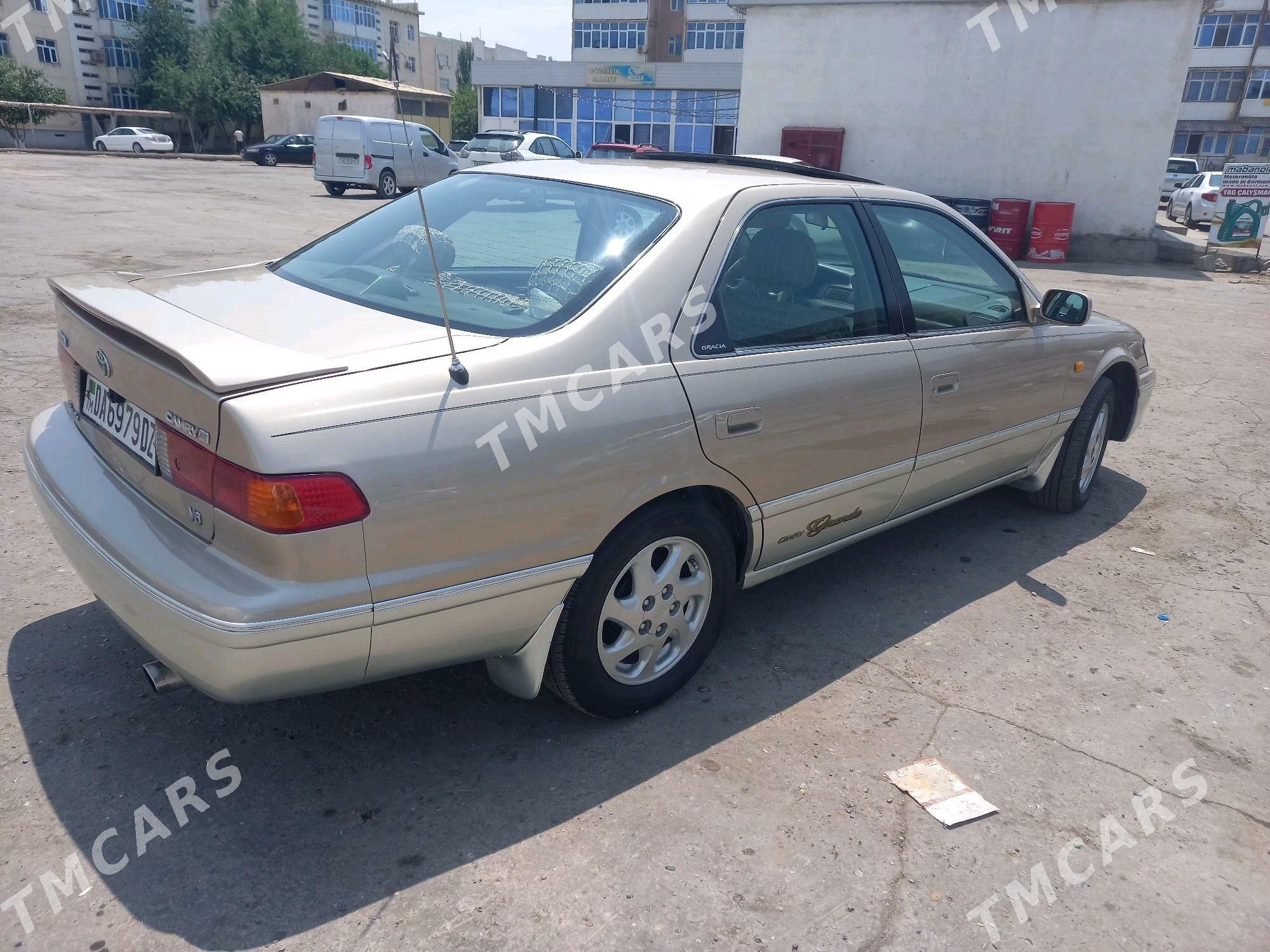Toyota Camry 2001 - 150 000 TMT - Köneürgenç - img 2