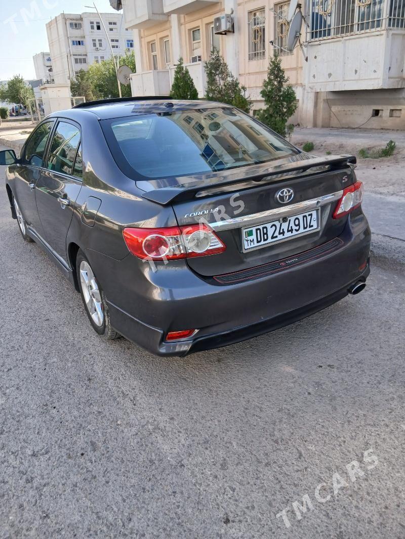 Toyota Corolla 2011 - 160 000 TMT - Daşoguz - img 4