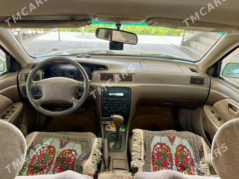 Toyota Camry 2000 - 133 000 TMT - Мары - img 9