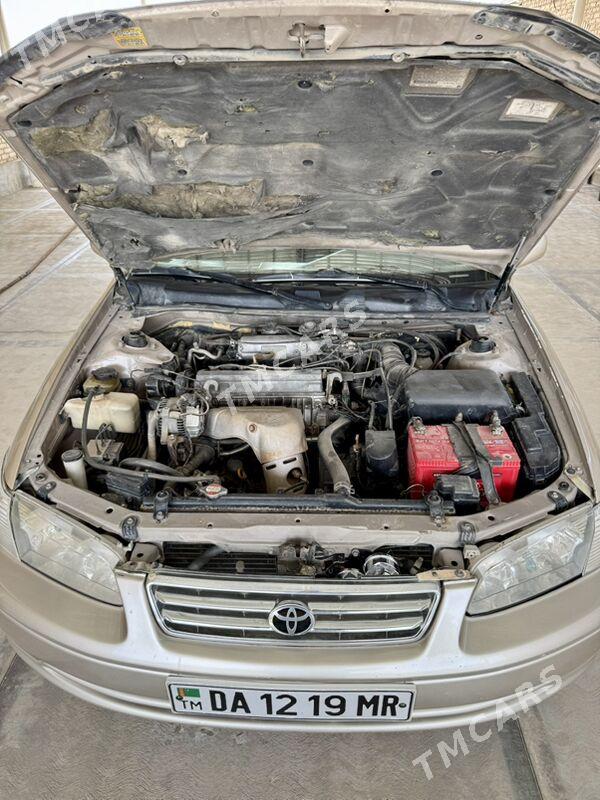 Toyota Camry 2000 - 133 000 TMT - Мары - img 10