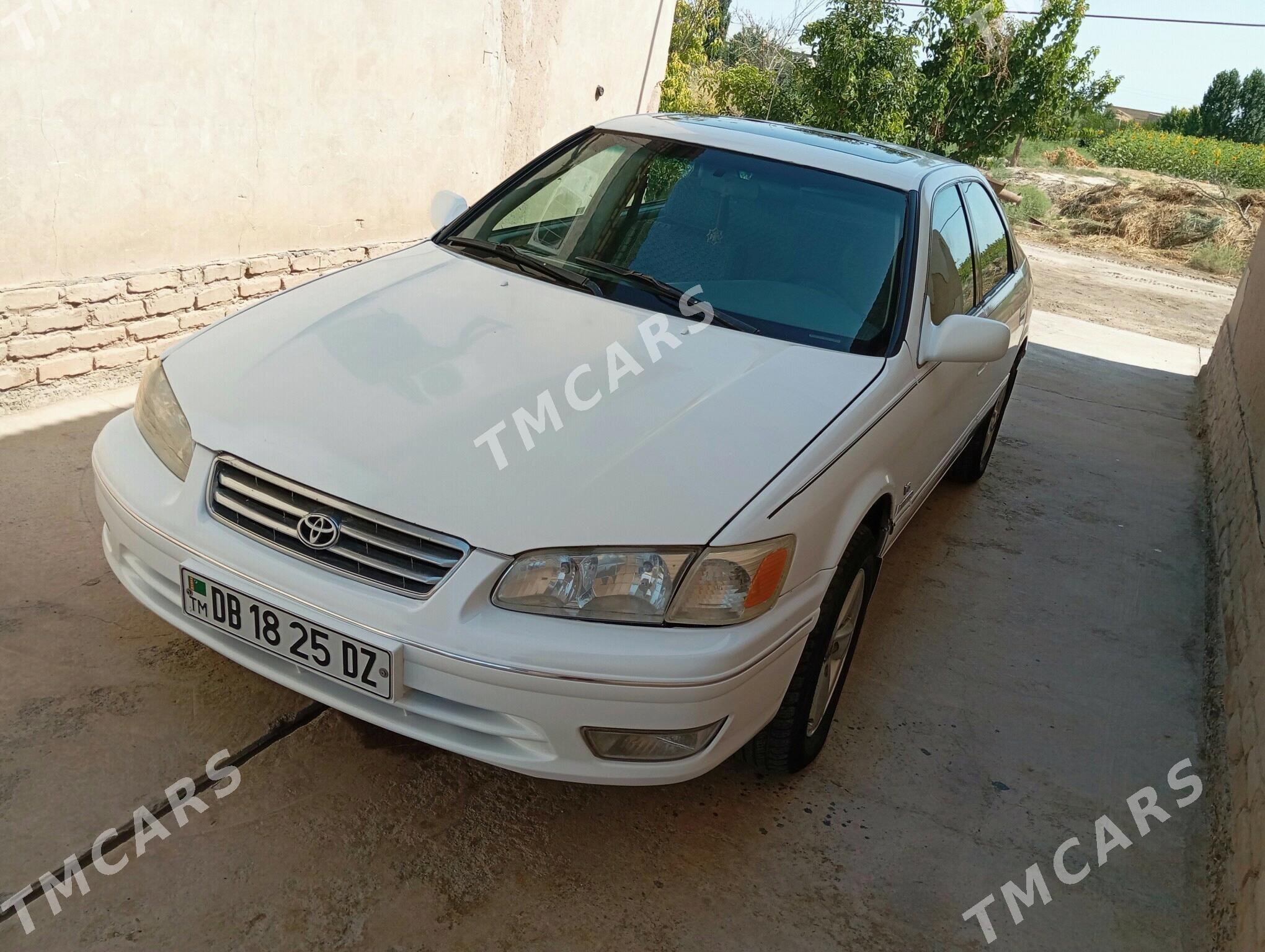 Toyota Camry 2000 - 138 000 TMT - Daşoguz - img 3