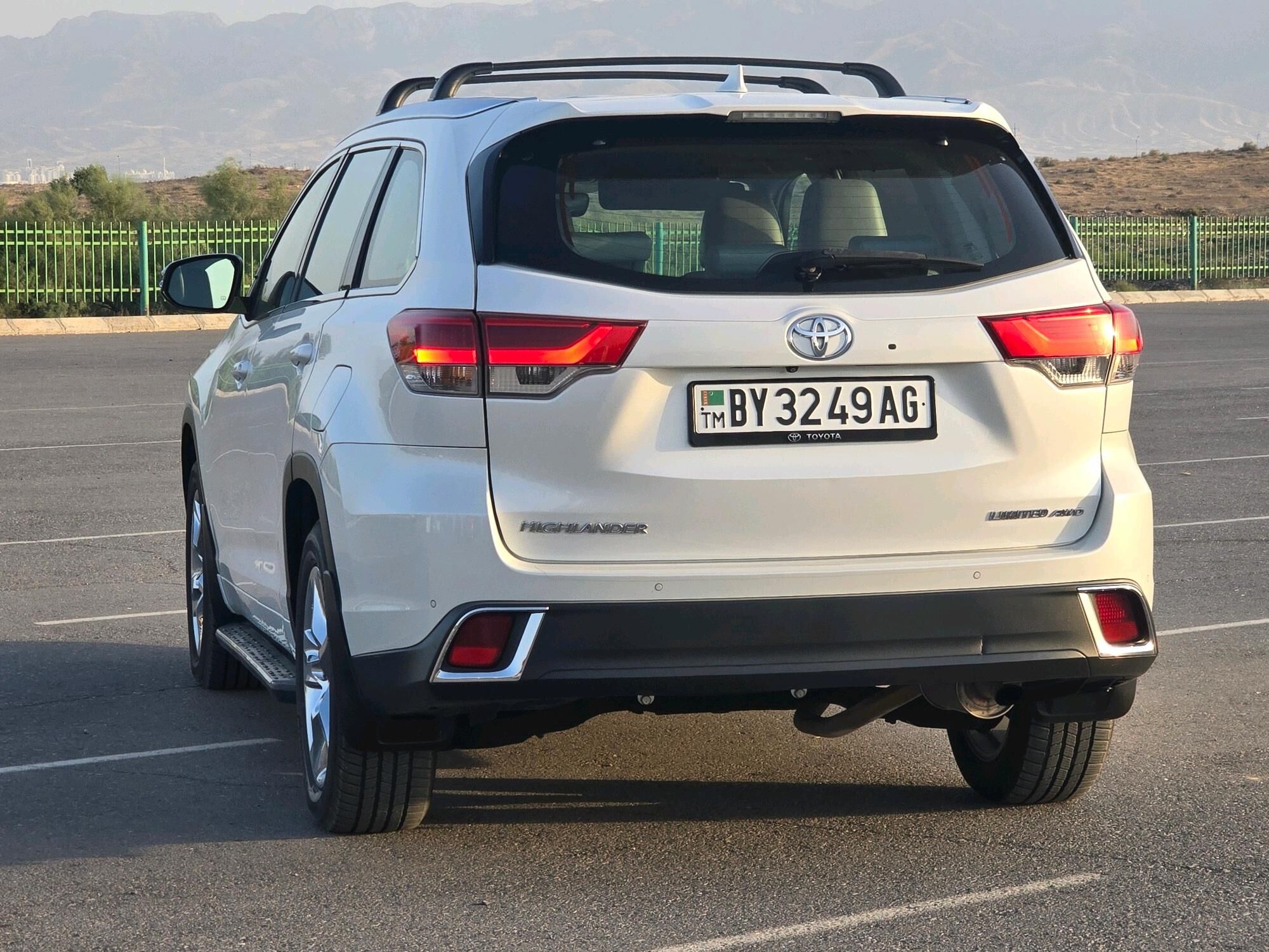 Toyota Highlander 2019 - 510 000 TMT - Aşgabat - img 1