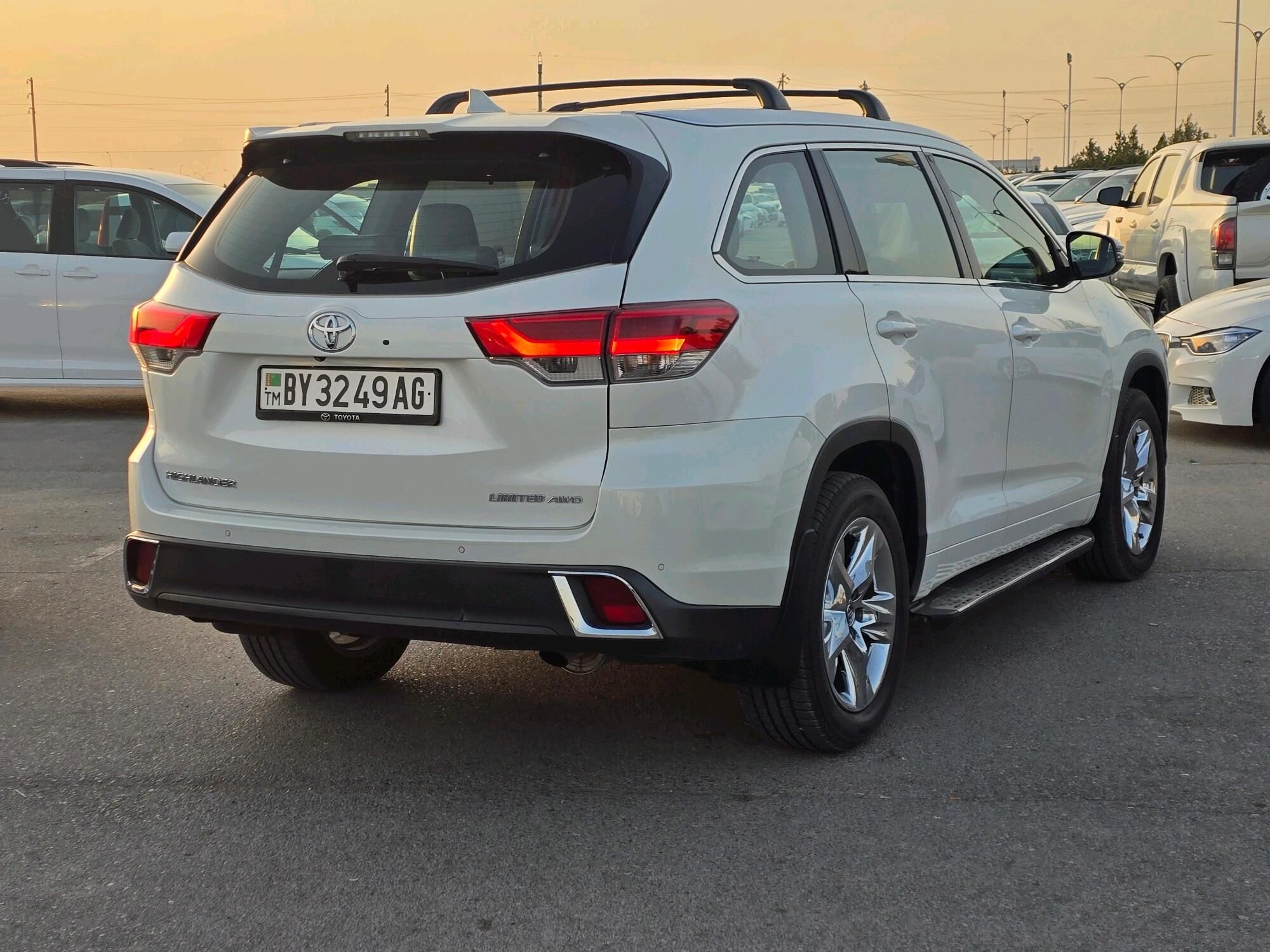 Toyota Highlander 2019 - 510 000 TMT - Aşgabat - img 7