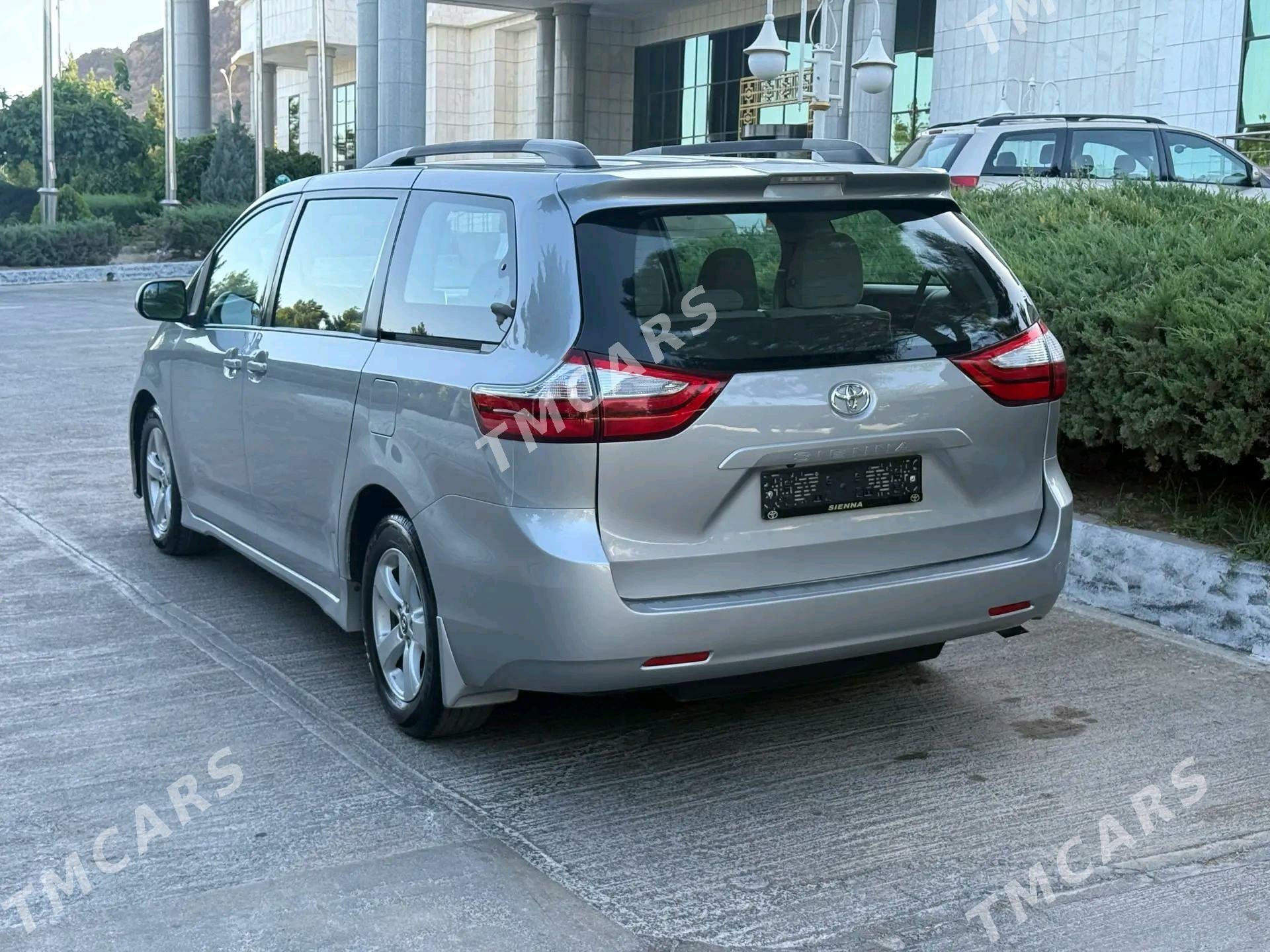 Toyota Sienna 2018 - 380 000 TMT - Türkmenabat - img 3