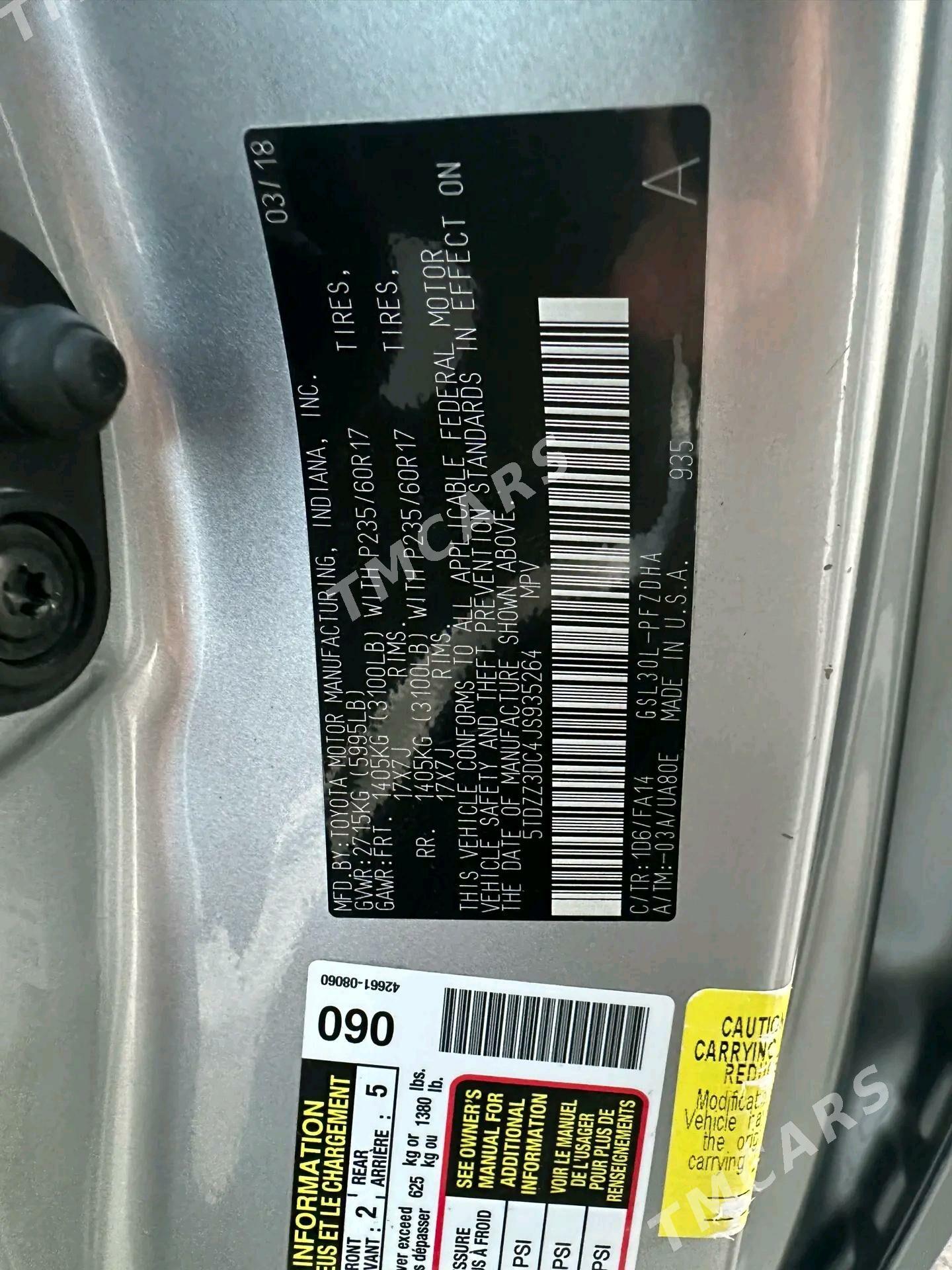 Toyota Sienna 2018 - 380 000 TMT - Türkmenabat - img 6