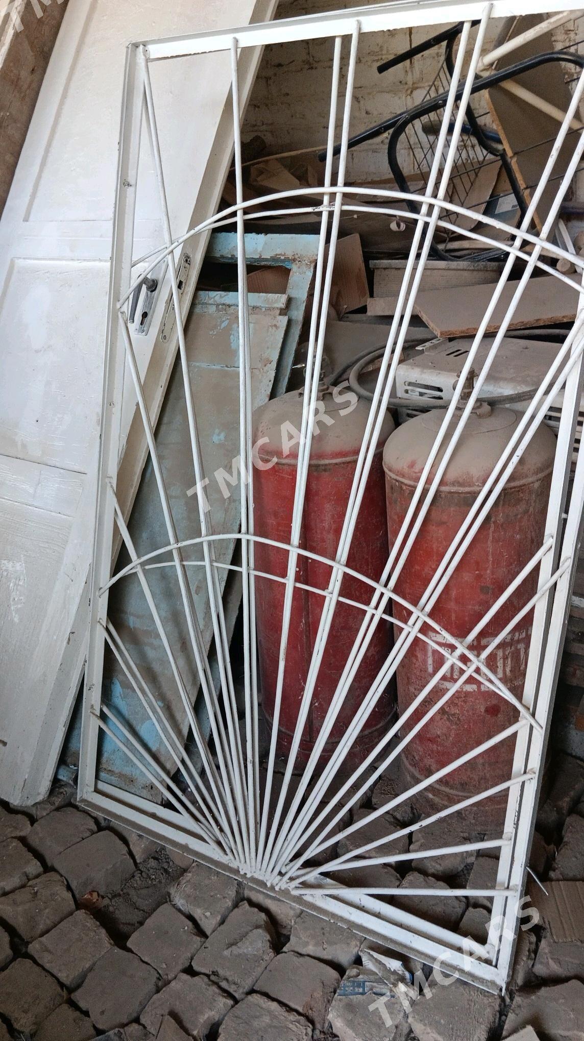 Gapylar - Çärjew - img 2