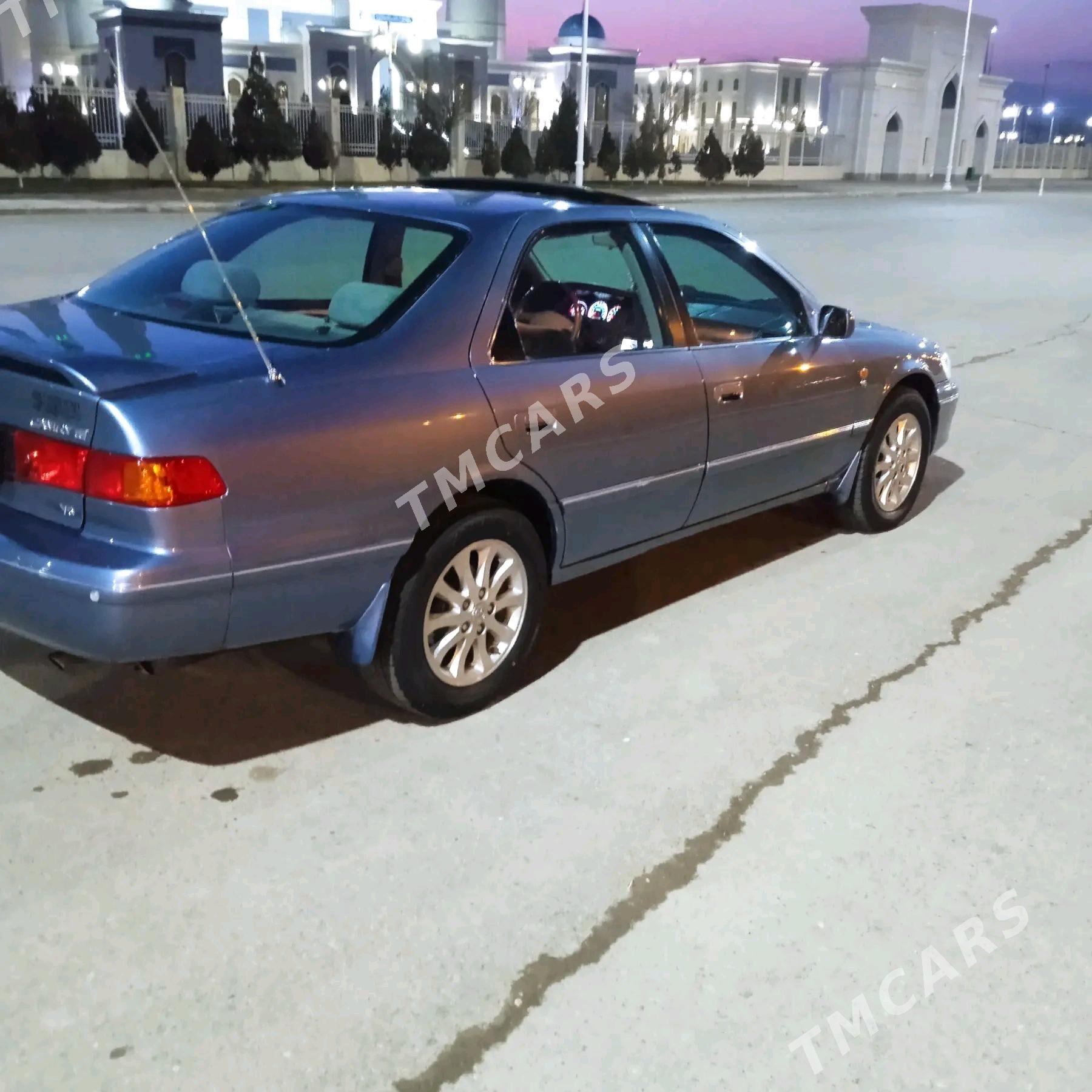 Toyota Camry 2001 - 70 000 TMT - Акдепе - img 7