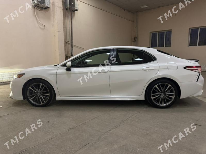 Toyota Camry 2020 - 329 000 TMT - Сакар - img 4